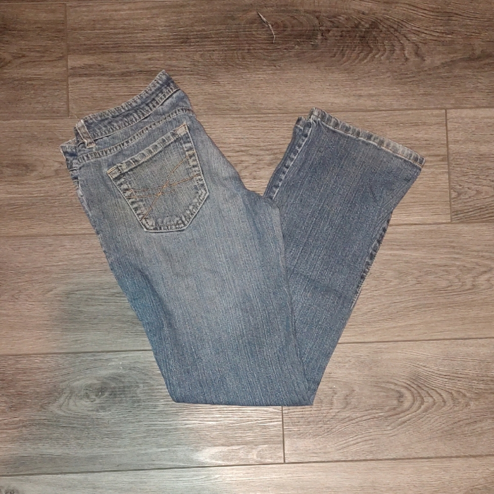 Aeropostale Light Blue Chelsea Bootcut 3/4 Short Jeans